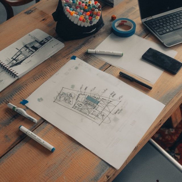 Küçük metrekareli konutların planlama süreci: Mimari çizimler ve tasarım notları.